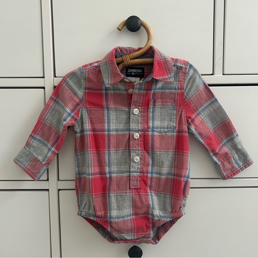 Oshkosh B’gosh Baby boy onesie with snap button closure, in red and gray plaid